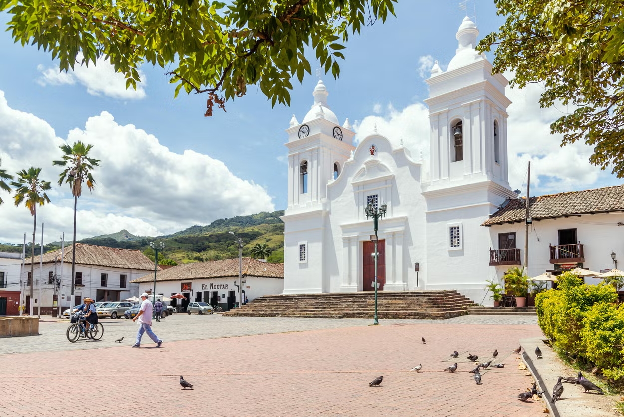 qué hacer en Guaduas: visitar la catedral