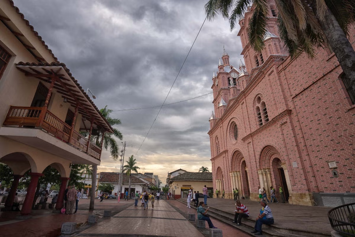 qué hacer cerca a Cali: centro de Buga